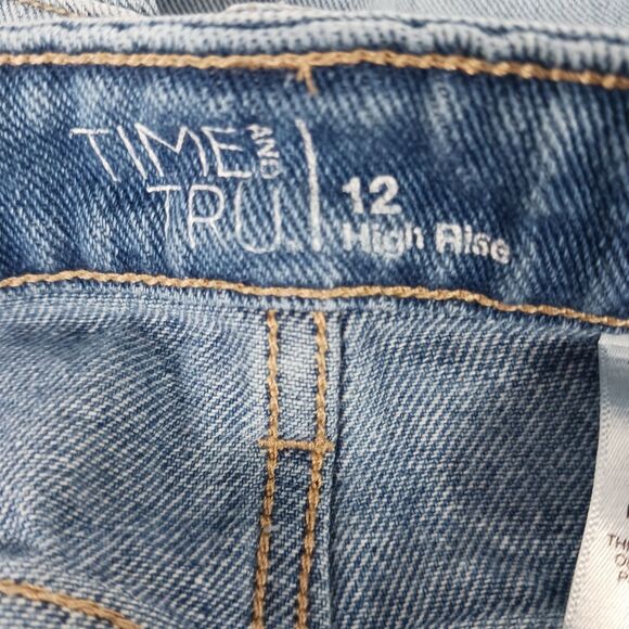 Time & Tru Size 12 Women's High Rise Distressed Denim Jean Shorts Stretch - Picture 2 of 7